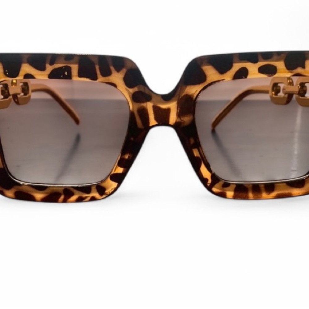 Leopard Print Chain Link Square Sunglasses